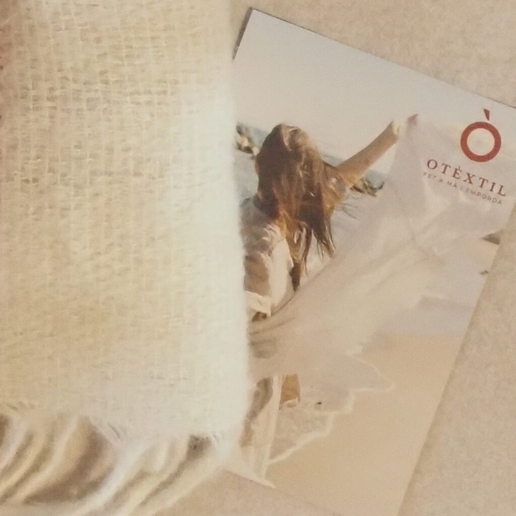 Noves postals O tèxtil - Gràfica